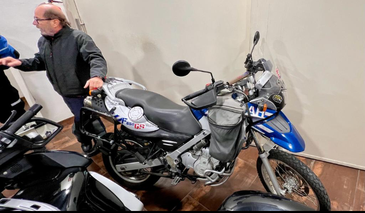 «BMW R 1300 GS» Con MOTO2 LLEIDA