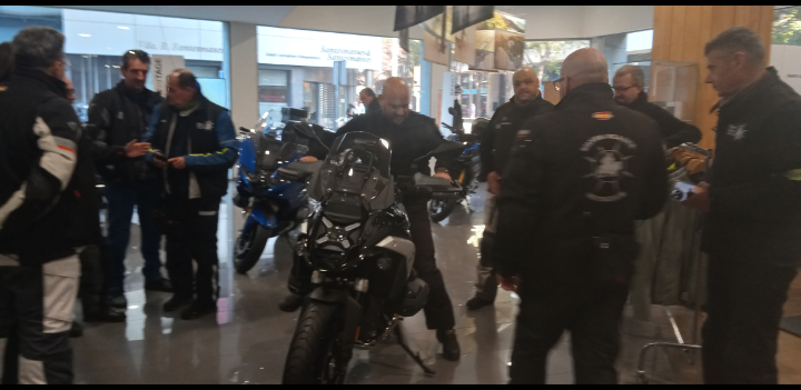 «BMW R 1300 GS» Con MOTO2 LLEIDA