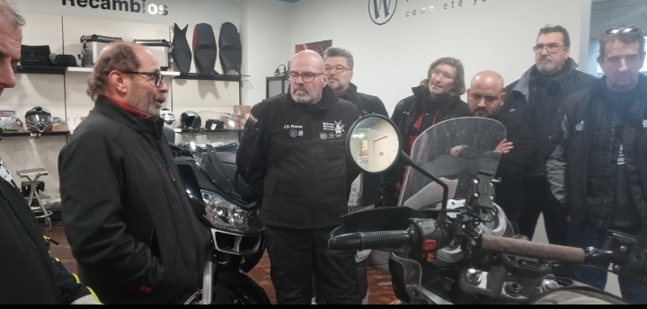 «BMW R 1300 GS» Con MOTO2 LLEIDA