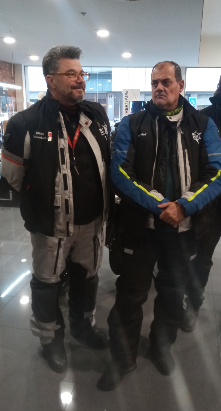 «BMW R 1300 GS» Con MOTO2 LLEIDA